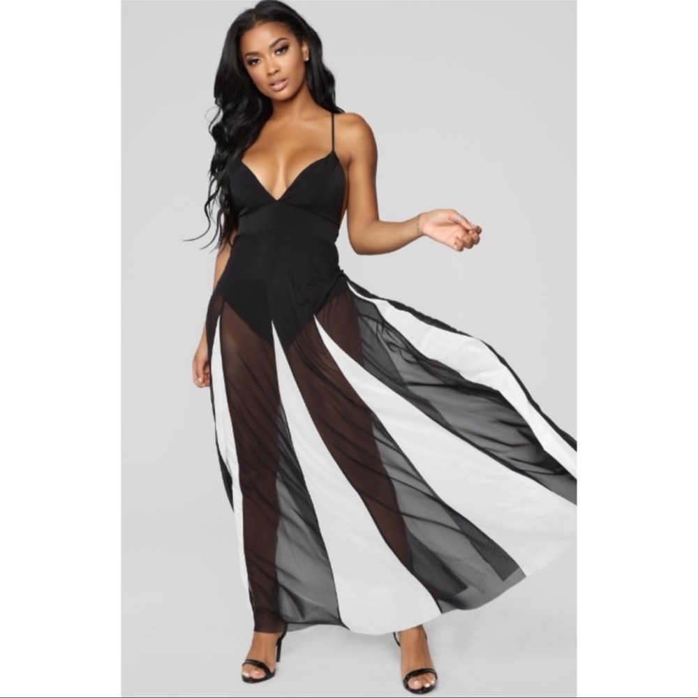 NWT Fashion Nova Claudia Mesh Maxi Dress Size M